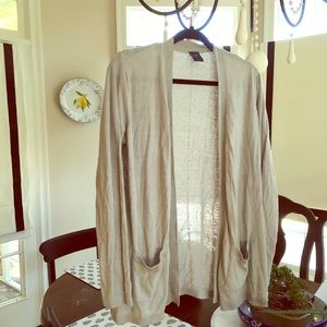 Gap light gray cardigan with pockets